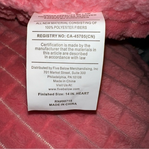 Heart Shaped Pillows 💓💓💓 - Picture 3 of 5